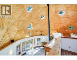 5631 LONGBEACH Road, Nelson, British Columbia