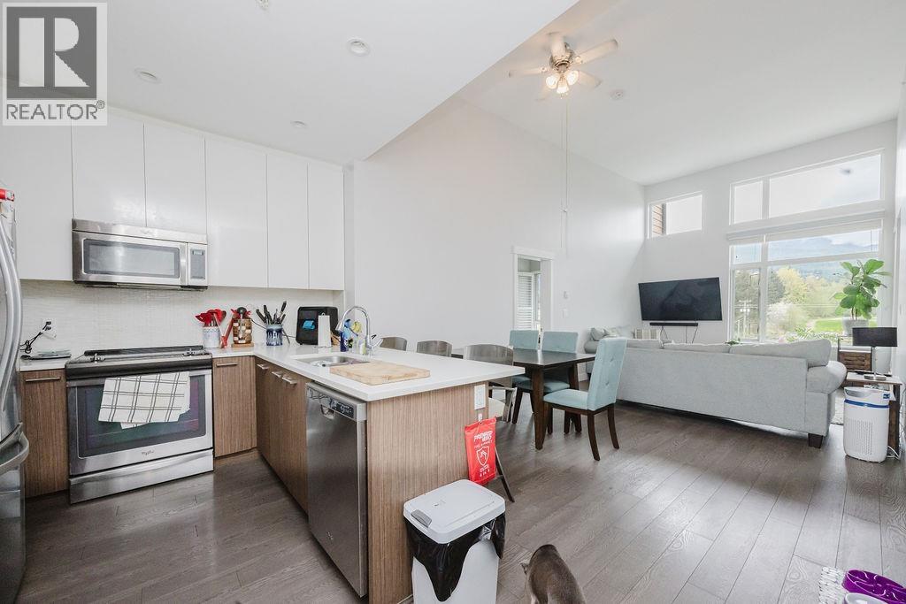 404 875 Gibsons Way, Gibsons, British Columbia  V0N 1V0 - Photo 10 - R3100188