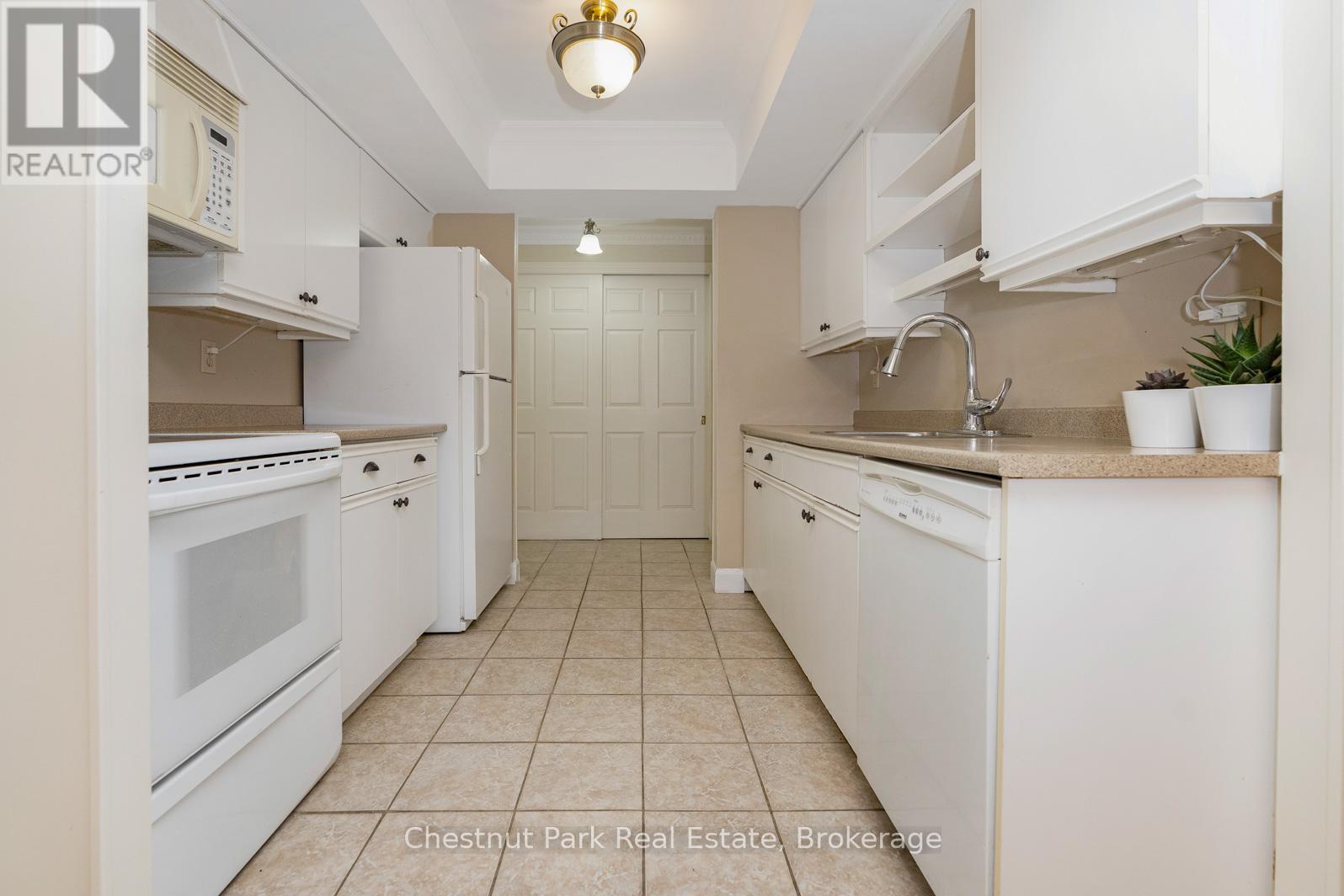 102 - 172 Eighth Street, Collingwood, Ontario  L9Y 4T2 - Photo 3 - S13002626