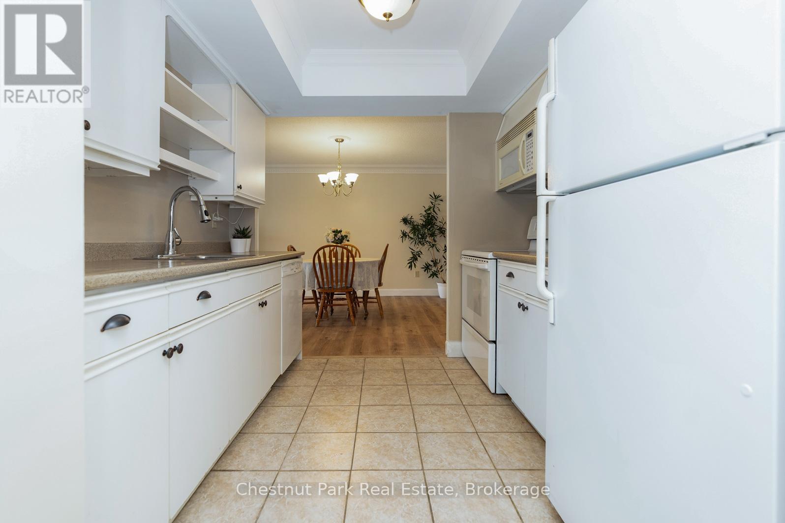 102 - 172 Eighth Street, Collingwood, Ontario  L9Y 4T2 - Photo 4 - S13002626