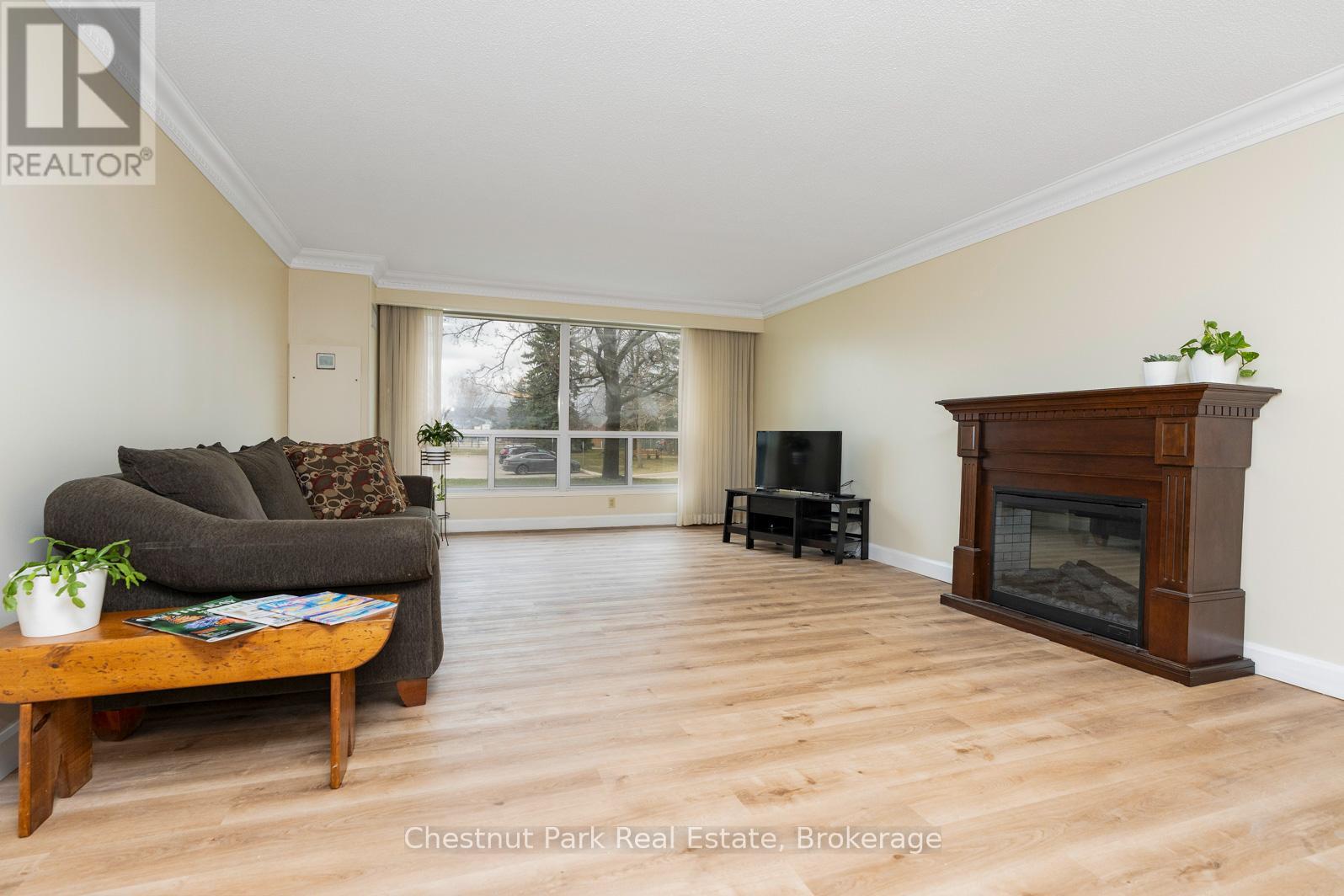 102 - 172 Eighth Street, Collingwood, Ontario  L9Y 4T2 - Photo 9 - S13002626