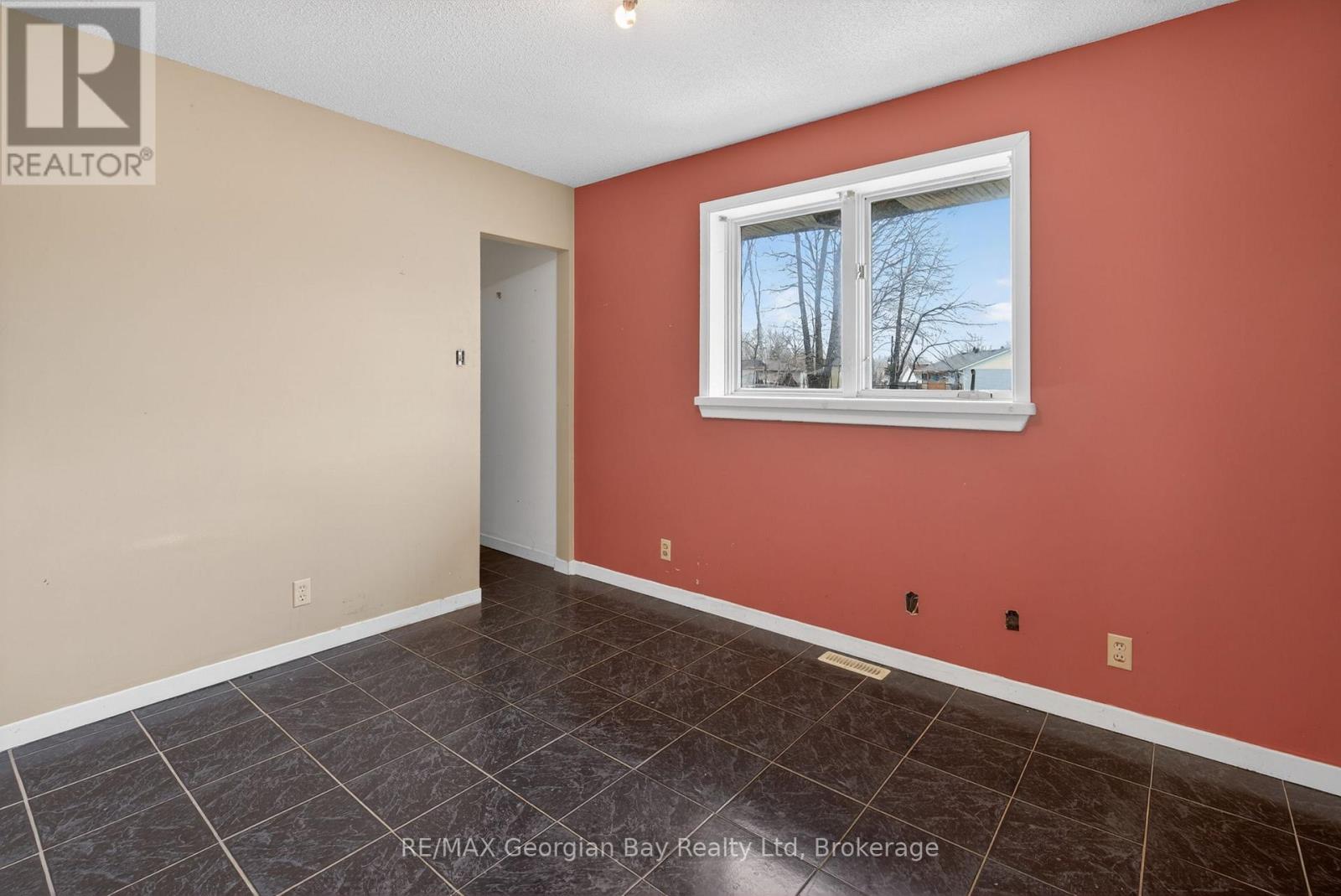 819 Birchwood Drive, Midland, Ontario  L4R 4Y3 - Photo 20 - S13002796