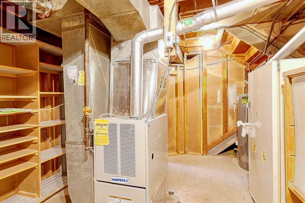 75 Wildwood Drive Sw, Calgary, Alberta T3C 3C6 - Photo 36 - A2289179