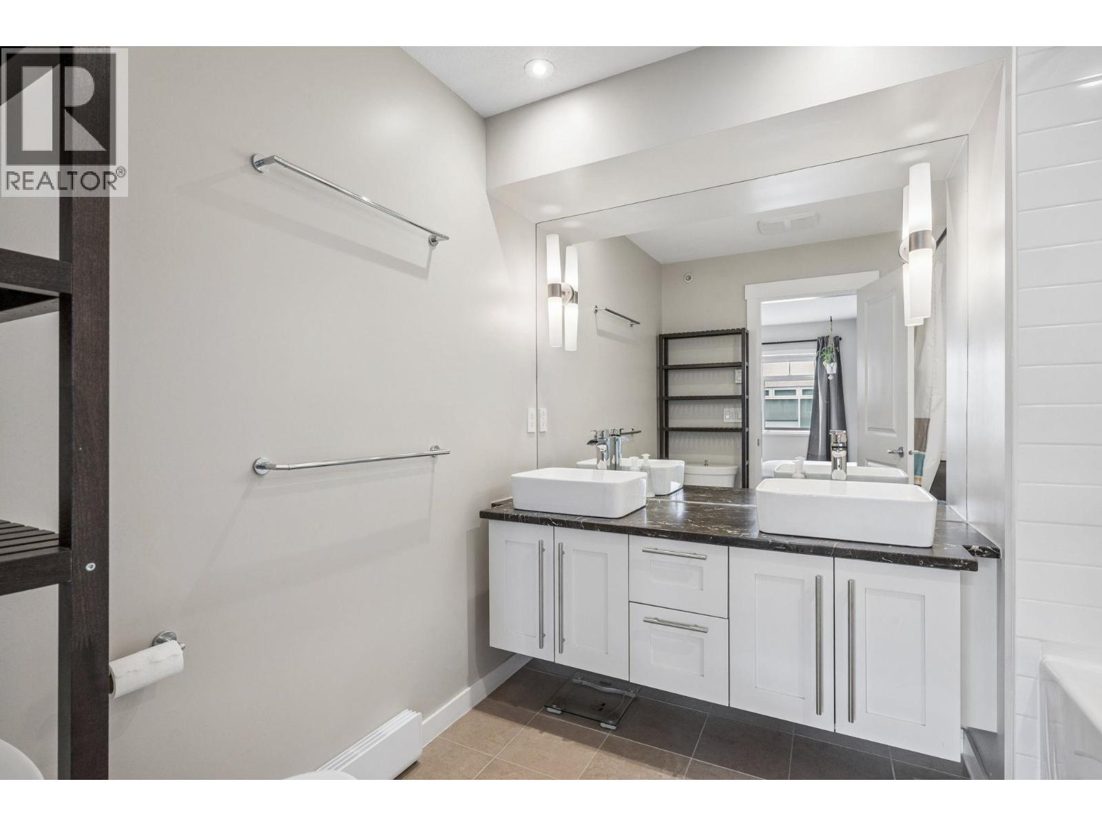 755 W 42 Avenue, Vancouver, British Columbia  V5Z 2N8 - Photo 12 - R3107465