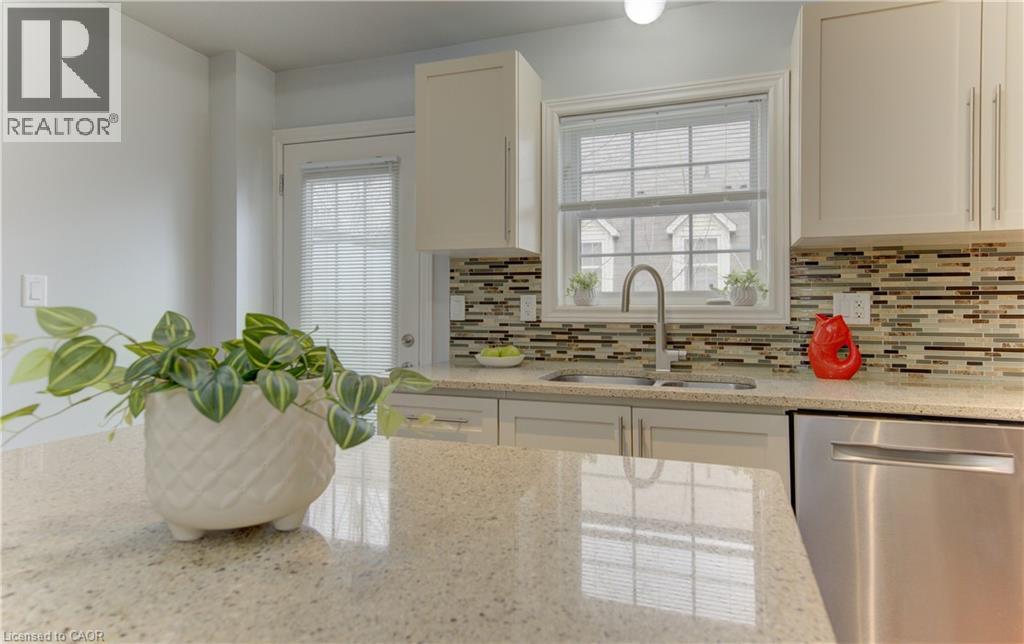 4 Whitehaven Lane, Kitchener, Ontario  N2H 0B3 - Photo 16 - 40820582