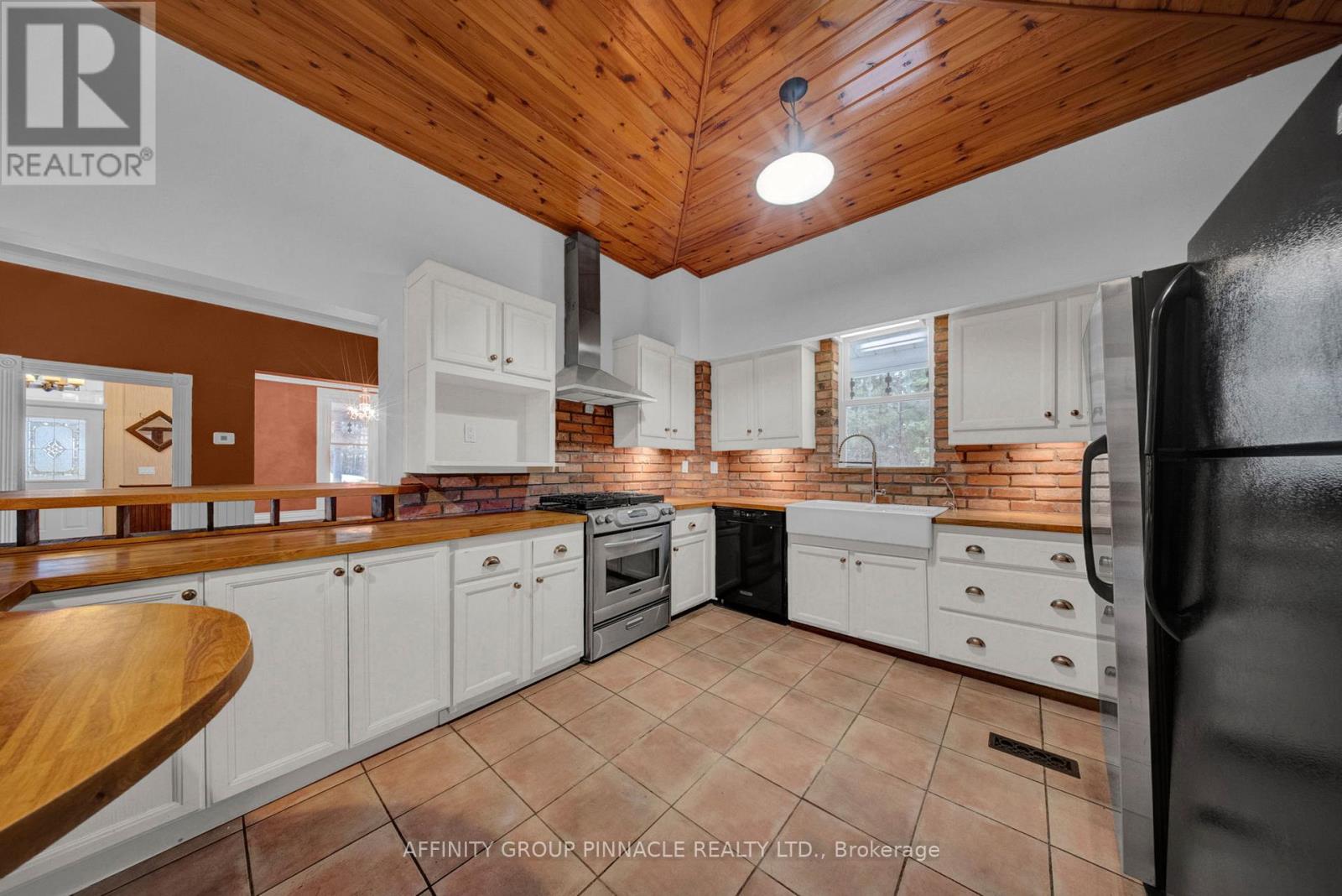 2126 County Rd 36 Road, Kawartha Lakes, Ontario  K0M 1L0 - Photo 18 - X13002546