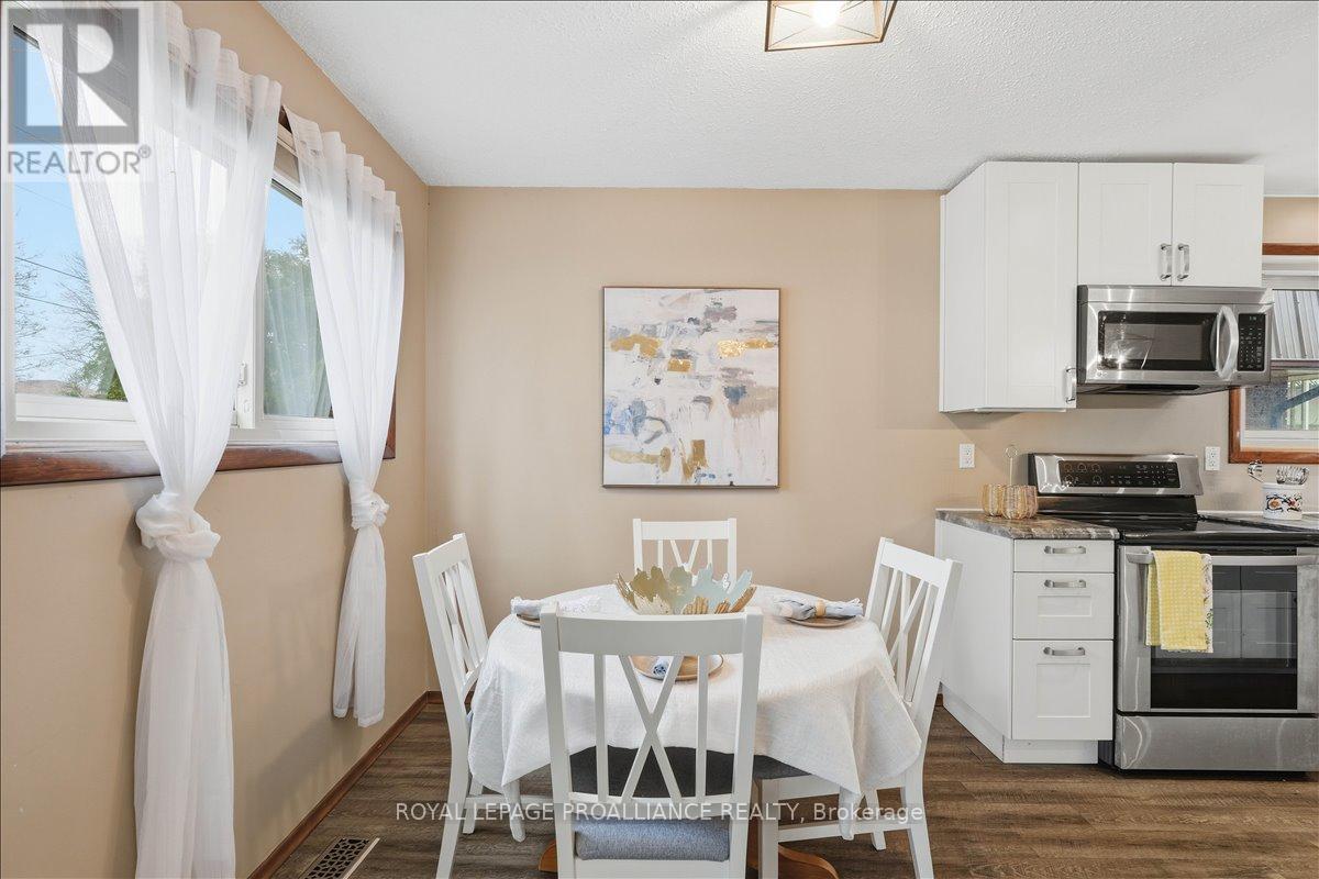 607 Bridge Street E, Belleville, Ontario  K8N 5G9 - Photo 11 - X13002696