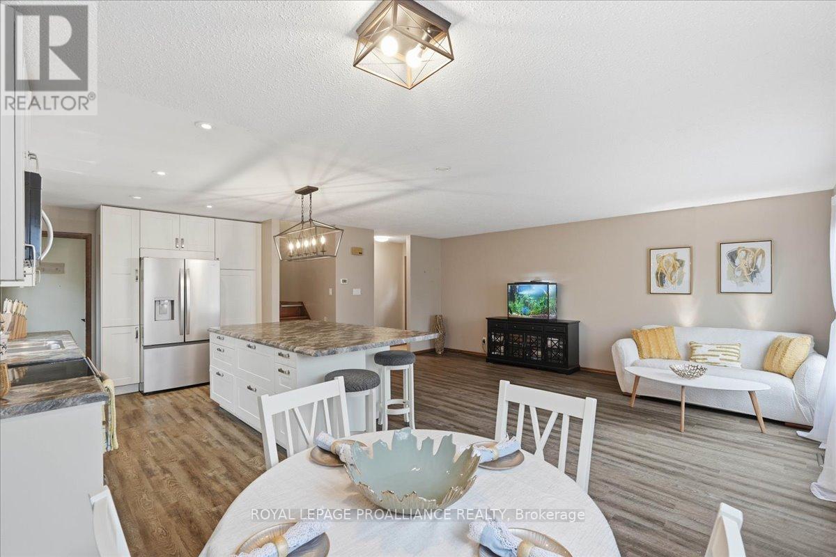 607 Bridge Street E, Belleville, Ontario  K8N 5G9 - Photo 12 - X13002696