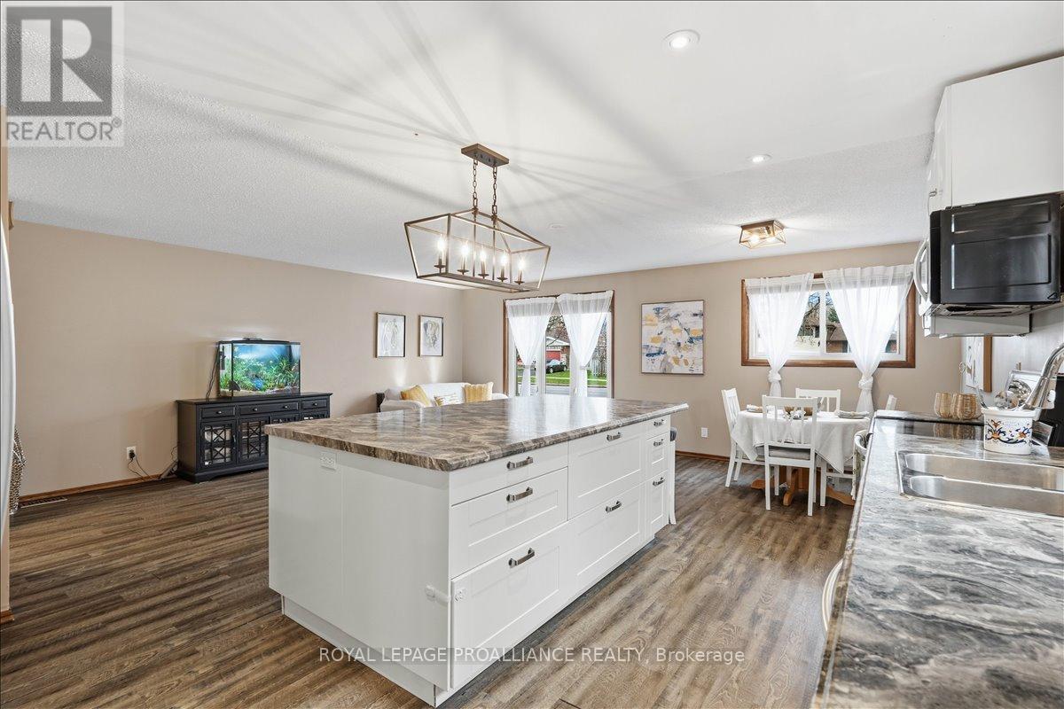 607 Bridge Street E, Belleville, Ontario  K8N 5G9 - Photo 19 - X13002696