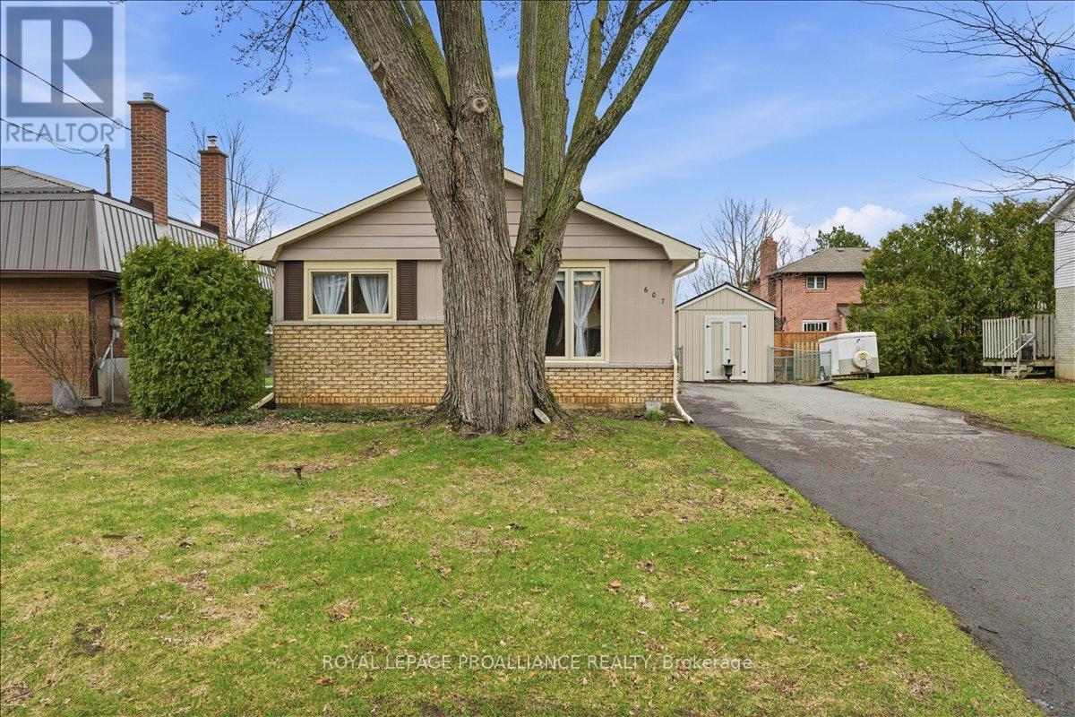 607 Bridge Street E, Belleville, Ontario  K8N 5G9 - Photo 4 - X13002696