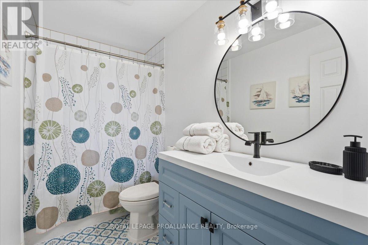 399 Oborne Point Road, Addington Highlands, Ontario  K0H 1K0 - Photo 16 - X13002724