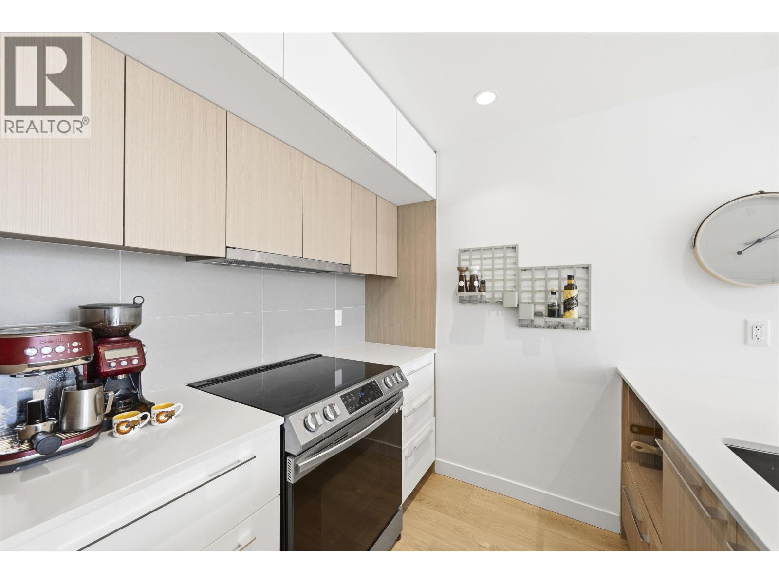 209 9888 University Crescent, Burnaby, British Columbia  V5A 0G4 - Photo 11 - R3111240