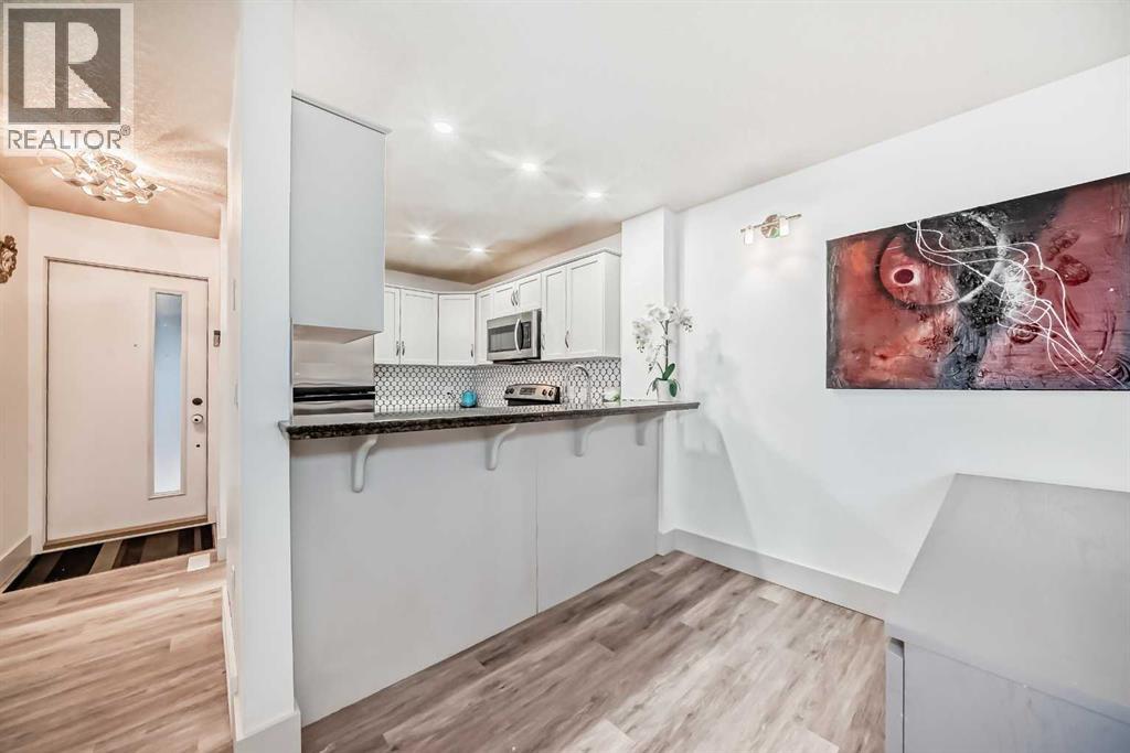 117, 36 Glamis Green SW, Calgary, Alberta  T3E 6V1 - Photo 5 - A2299556