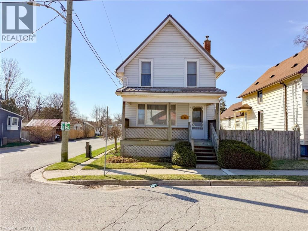 42 Patterson Street, Simcoe, Ontario  N3Y 1J2 - Photo 2 - 40818243