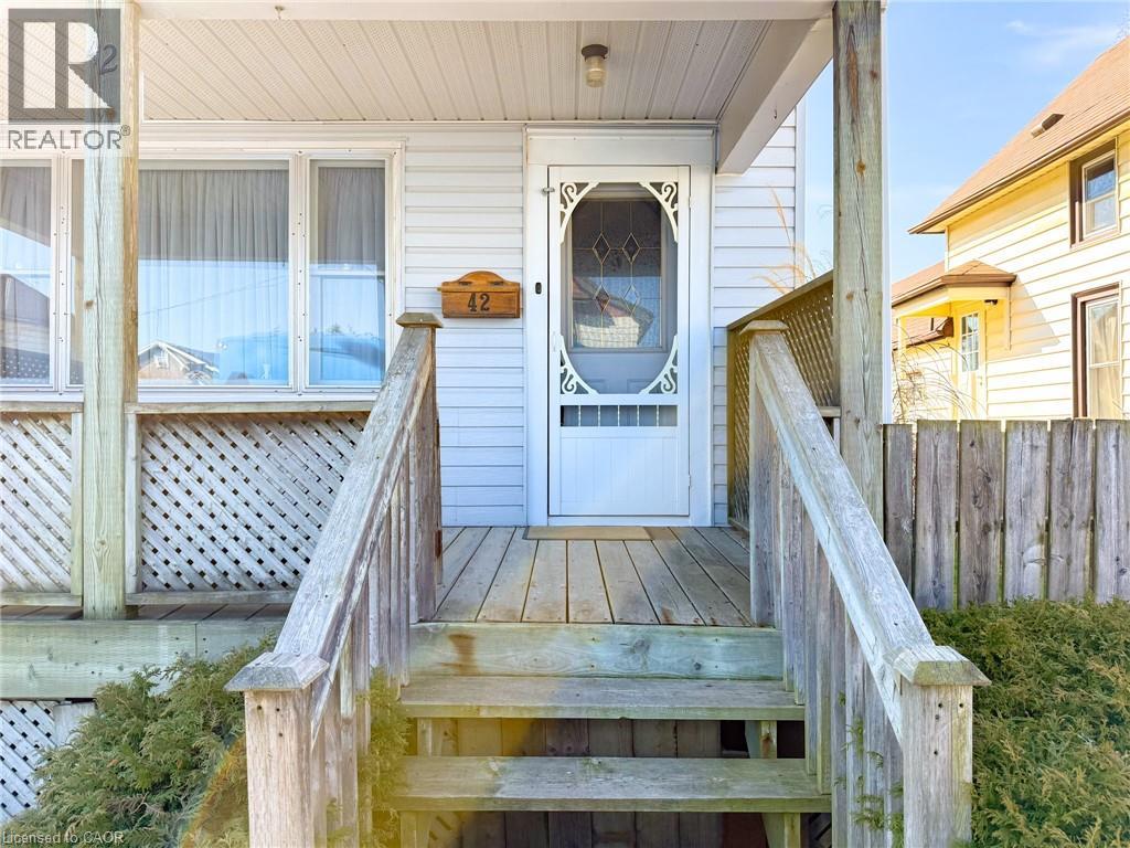 42 Patterson Street, Simcoe, Ontario  N3Y 1J2 - Photo 4 - 40818243