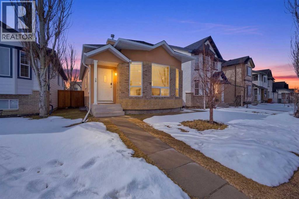 39 Saddlemont Close NE, Calgary, Alberta  T3J 4V1 - Photo 1 - A2300234