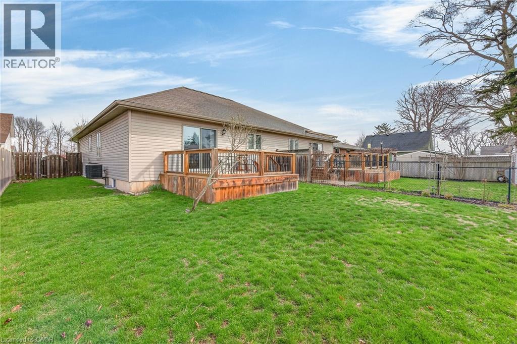 536 Alder Street E, Dunnville, Ontario  N1A 1E6 - Photo 3 - 40821047