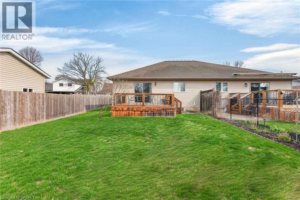 536 Alder Street E, Dunnville, Ontario  N1A 1E6 - Photo 35 - 40821047