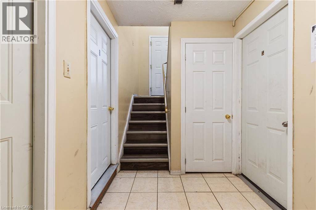 23 Amherst Drive, Kitchener, Ontario  N2P 1E1 - Photo 12 - 40816711