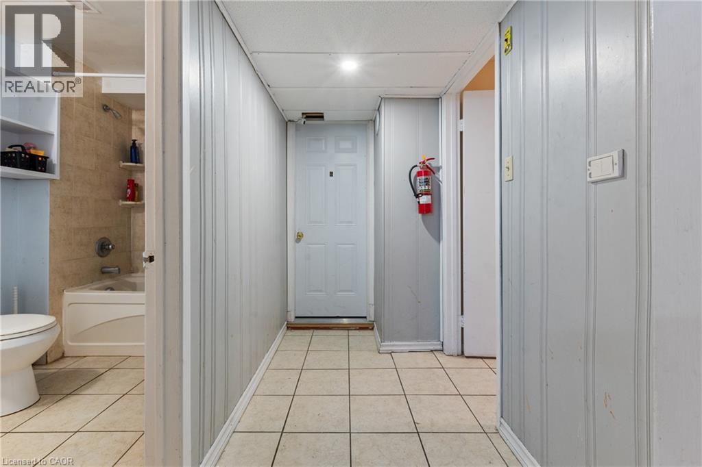 23 Amherst Drive, Kitchener, Ontario  N2P 1E1 - Photo 14 - 40816711