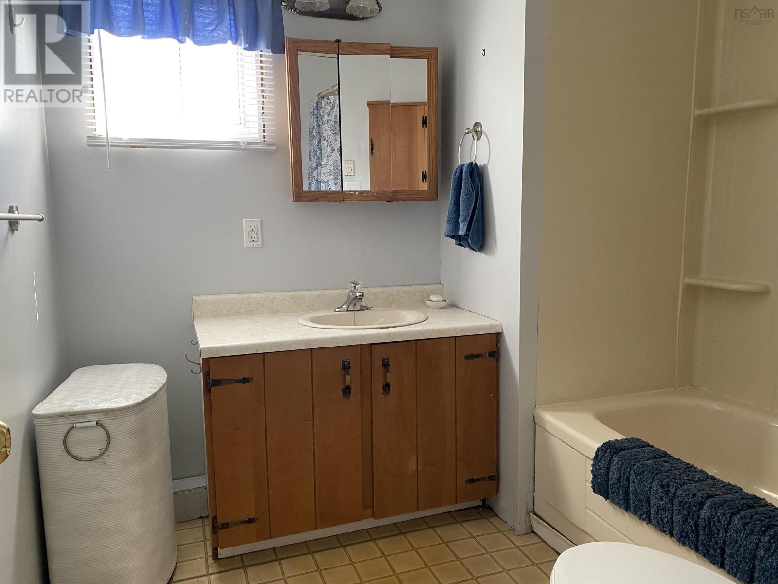 28 Christina Drive, White Point, Nova Scotia  B0T 1G0 - Photo 17 - 202607489