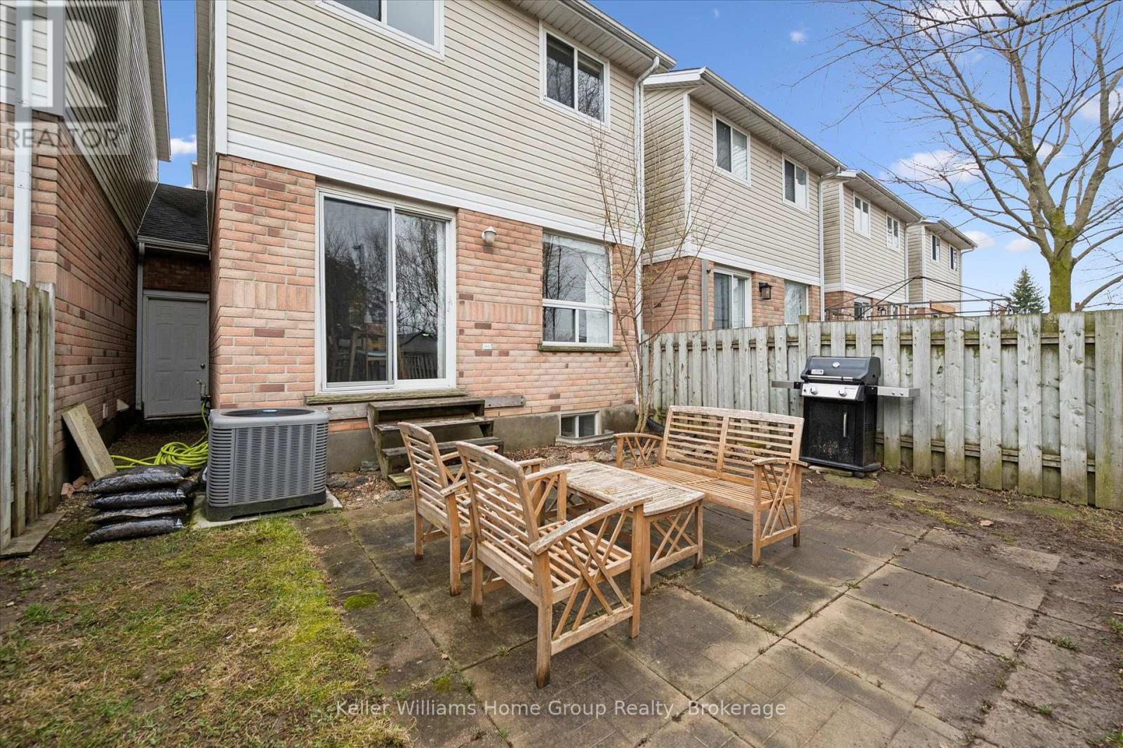 706 Denny Gate, Centre Wellington, Ontario  N1M 3S1 - Photo 38 - X13002596