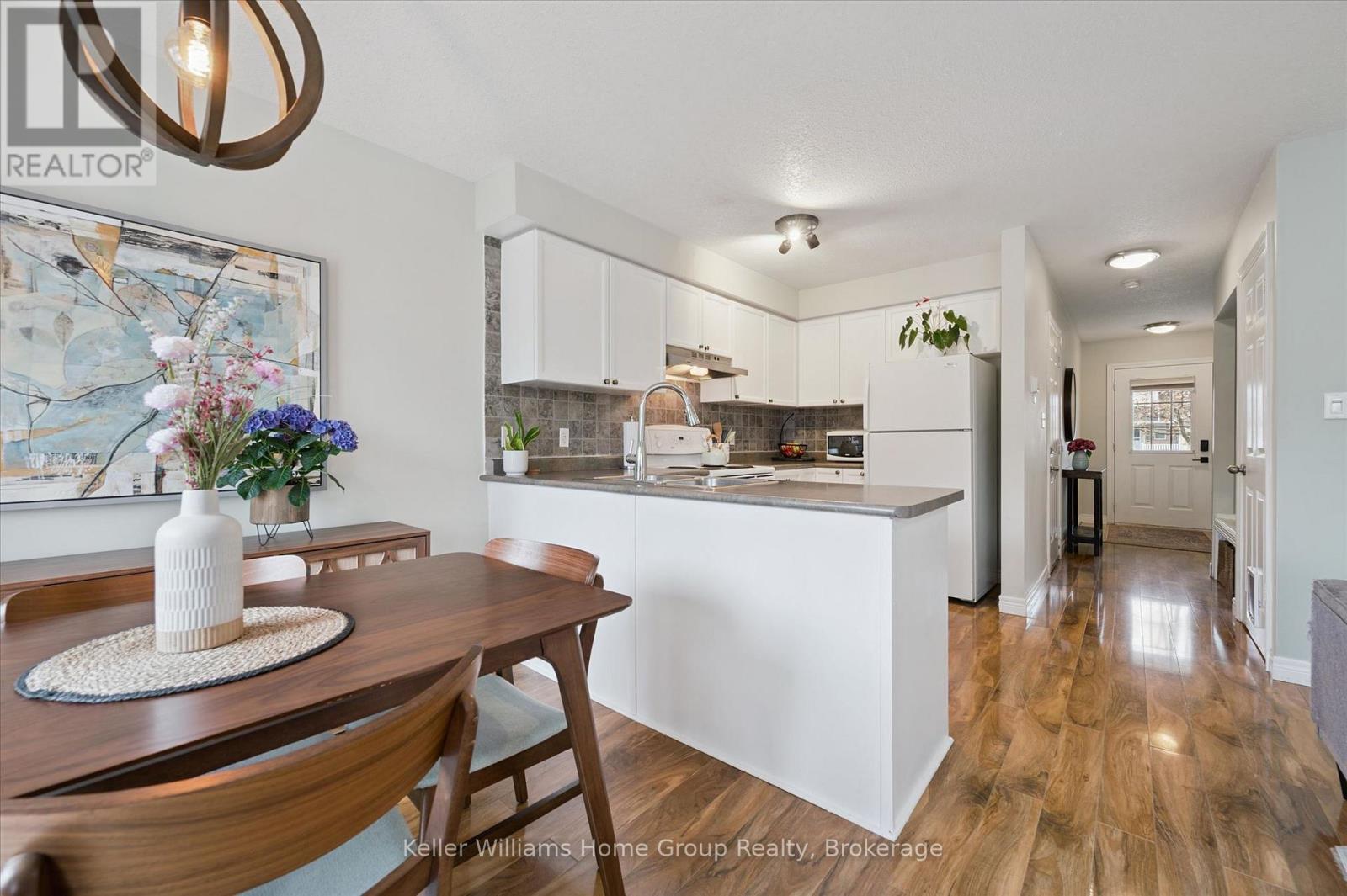 706 Denny Gate, Centre Wellington, Ontario  N1M 3S1 - Photo 6 - X13002596