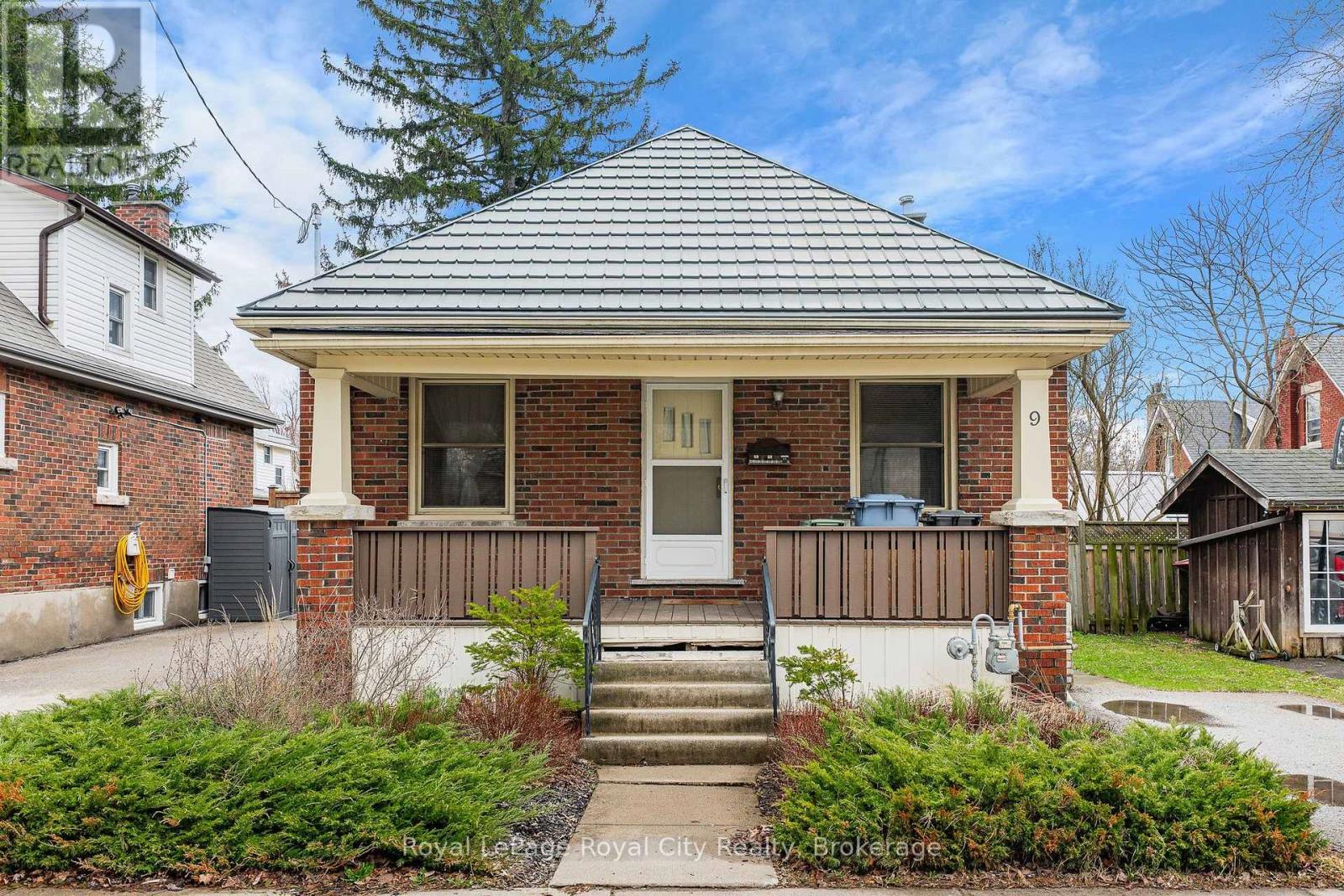 9 STULL AVENUE, Guelph, Ontario