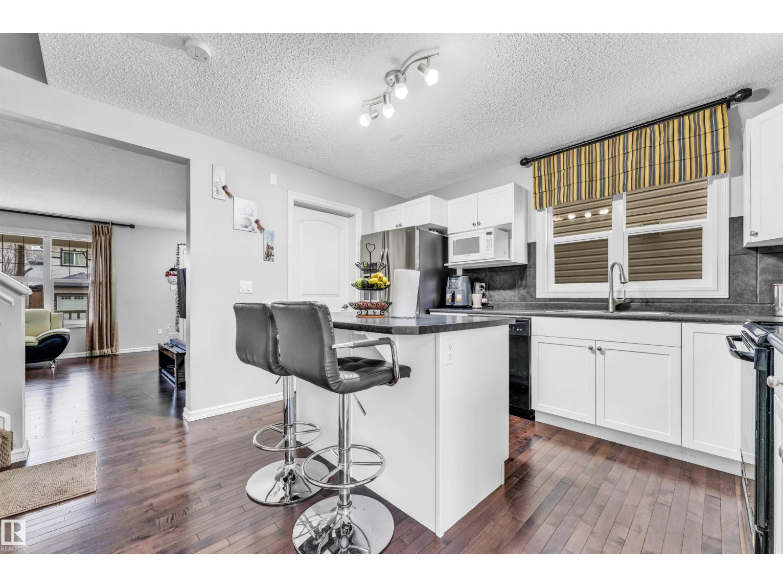 607 Allard Bv Sw, Edmonton, Alberta  T6W 0W8 - Photo 15 - E4482383