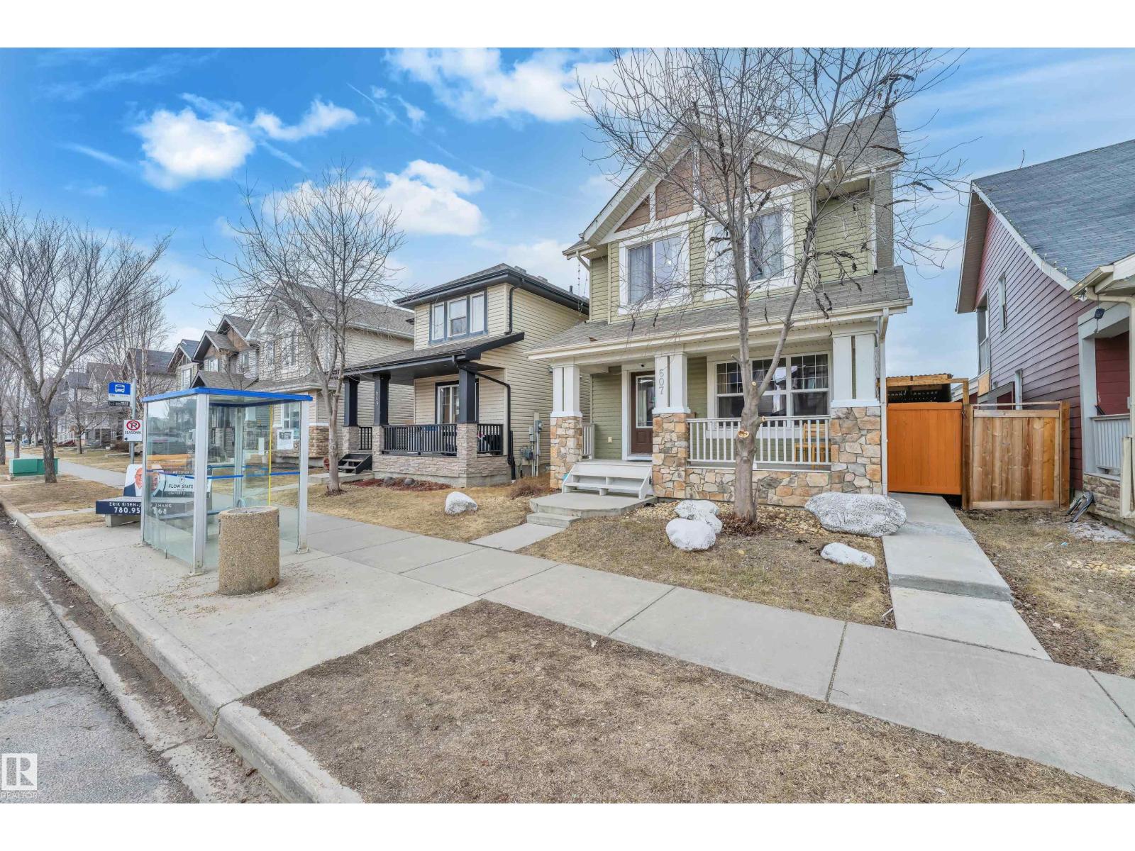 607 Allard Bv Sw, Edmonton, Alberta  T6W 0W8 - Photo 2 - E4482383