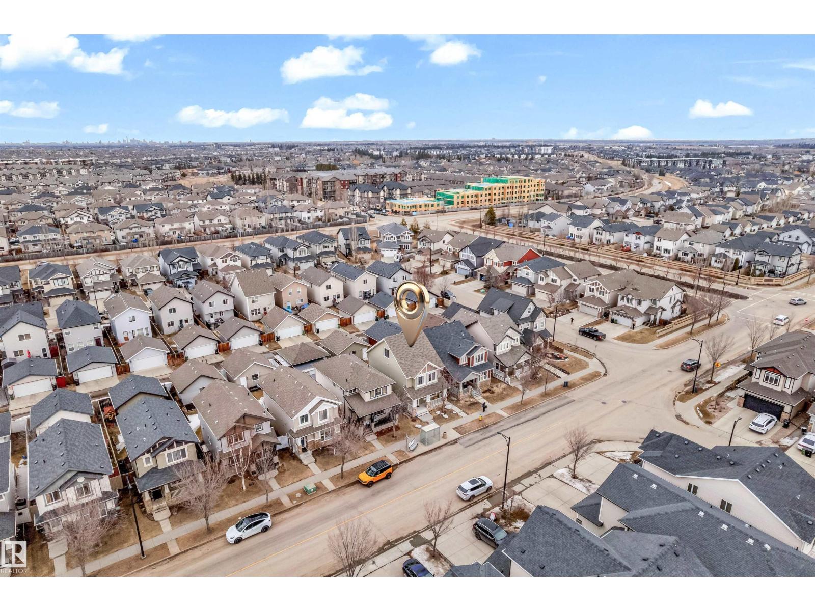 607 Allard Bv Sw, Edmonton, Alberta  T6W 0W8 - Photo 3 - E4482383