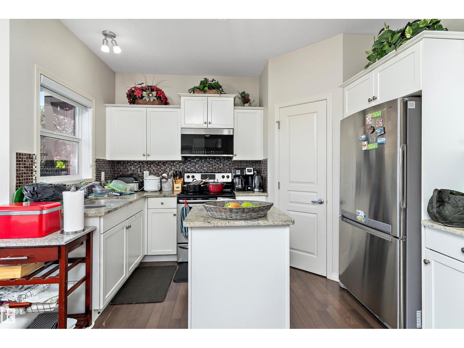 6934 19a Av Sw, Edmonton, Alberta  T6X 0M1 - Photo 5 - E4482384