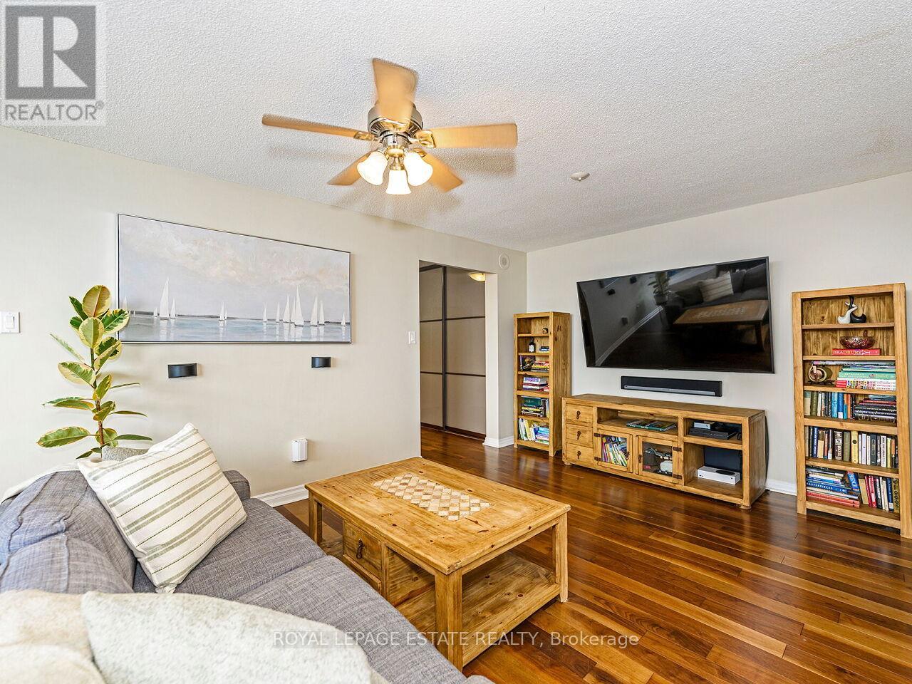 Ph05 - 75 Graydon Hall Manor, Toronto, Ontario  M3A 3M5 - Photo 11 - C13002618