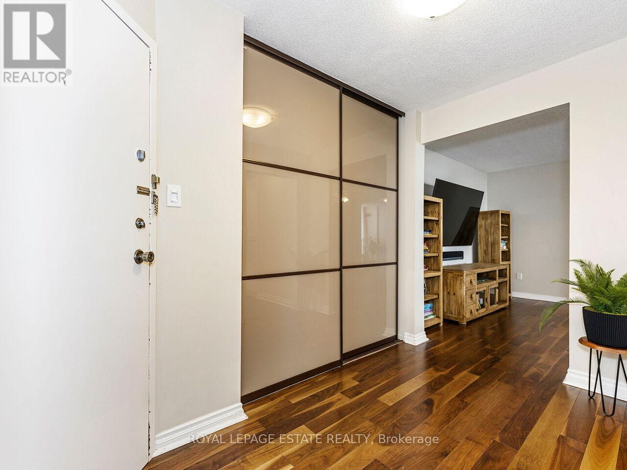 Ph05 - 75 Graydon Hall Manor, Toronto, Ontario  M3A 3M5 - Photo 6 - C13002618