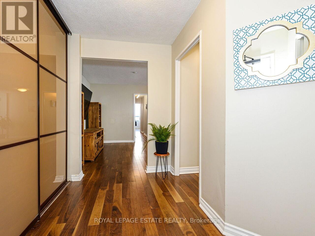 Ph05 - 75 Graydon Hall Manor, Toronto, Ontario  M3A 3M5 - Photo 7 - C13002618