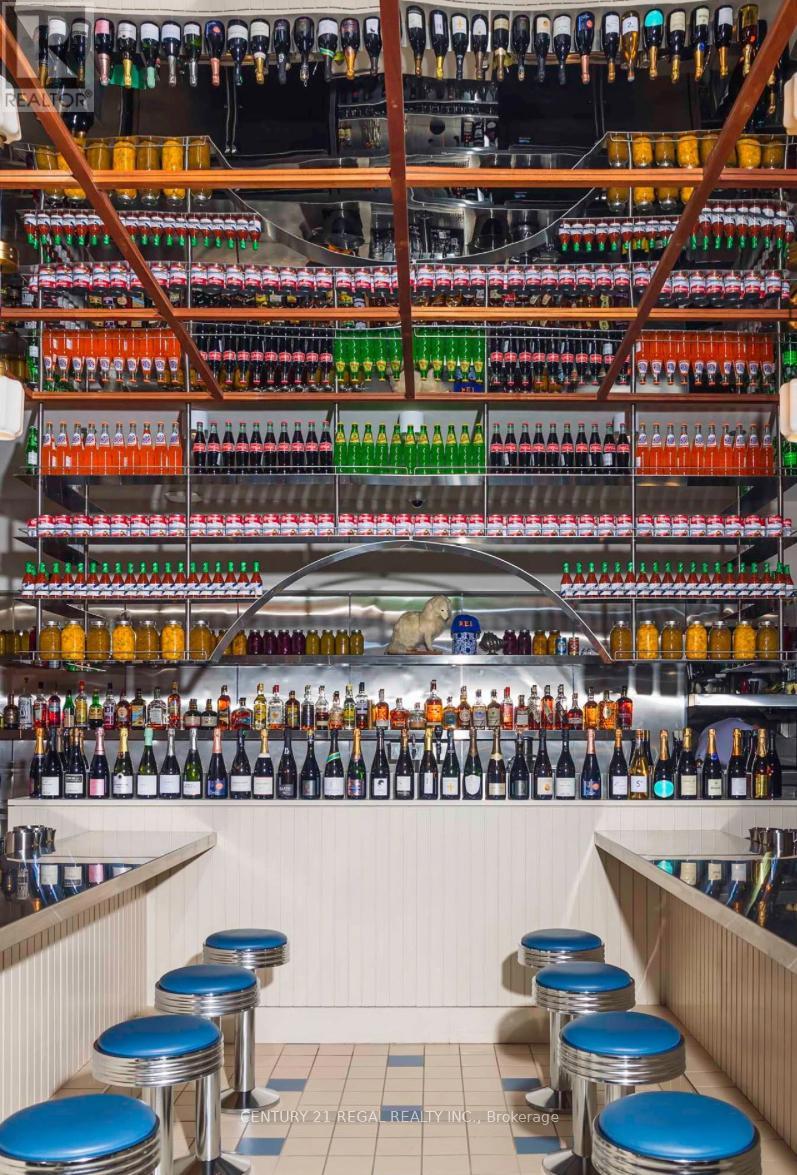 802 Dundas Street W, Toronto, Ontario M6J 1V3 - Photo 8 - C13002672