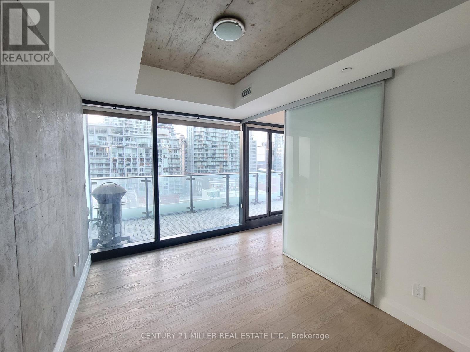 903 - 224 King Street W, Toronto, Ontario  M5V 0A6 - Photo 35 - C13002688