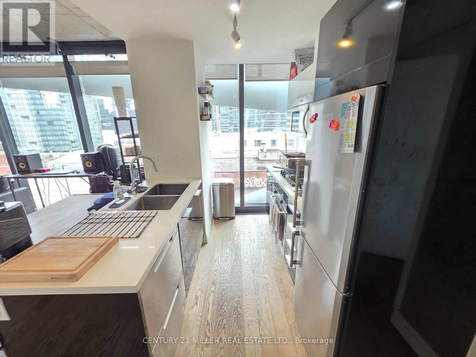 903 - 224 King Street W, Toronto, Ontario  M5V 0A6 - Photo 4 - C13002688