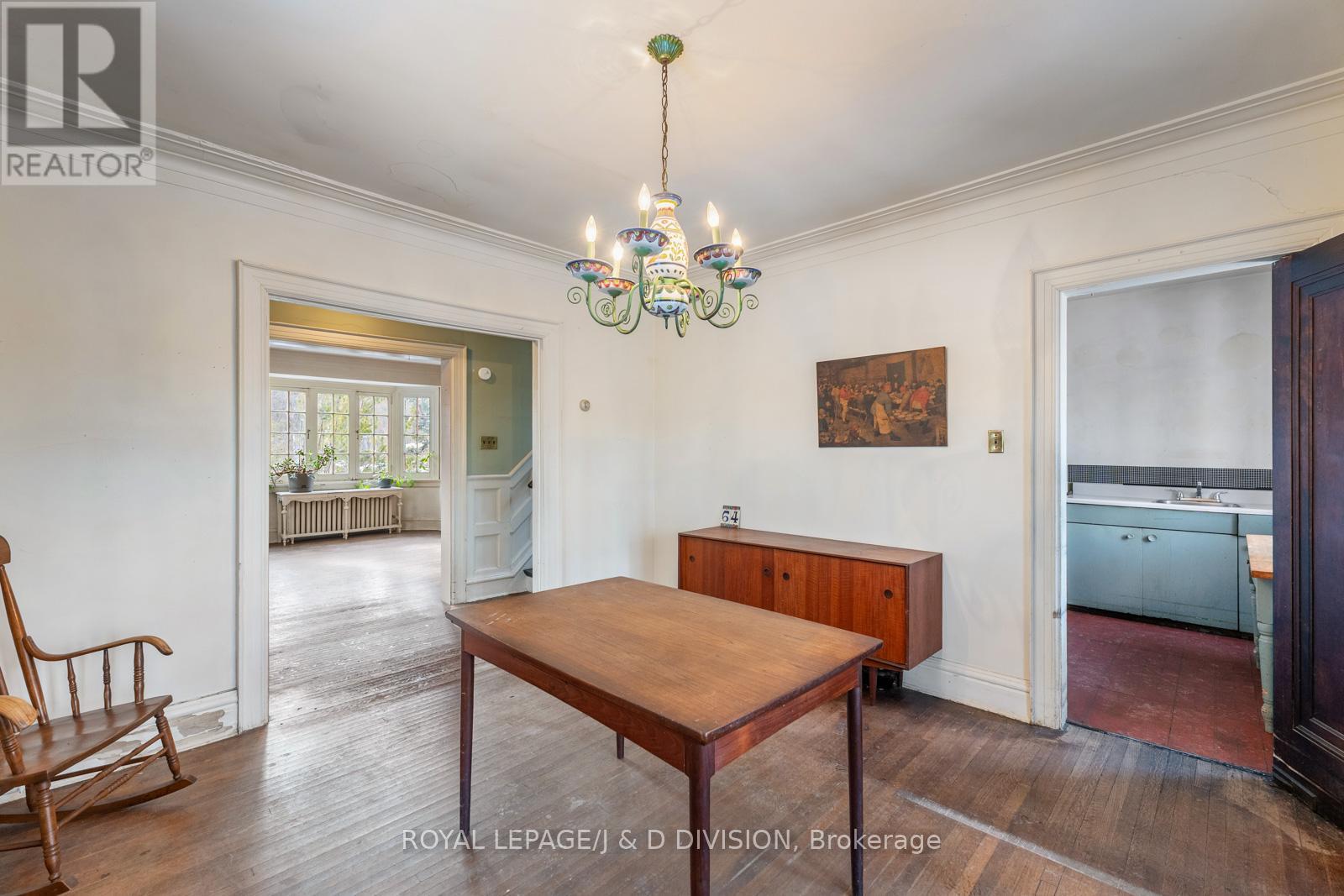 64 Heathdale Road, Toronto, Ontario M6C 1M8 - Photo 8 - C13002716