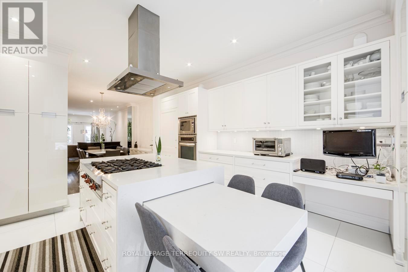 190 Bedford Road, Toronto, Ontario  M5R 2K9 - Photo 16 - C13002732