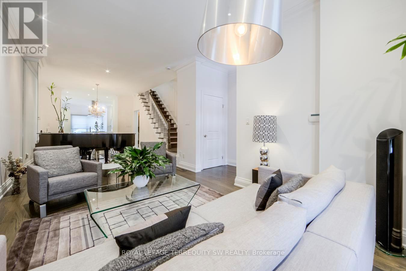 190 Bedford Road, Toronto, Ontario  M5R 2K9 - Photo 6 - C13002732