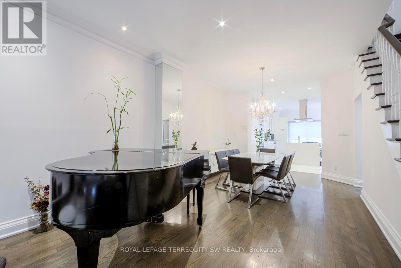 190 Bedford Road, Toronto, Ontario  M5R 2K9 - Photo 7 - C13002732