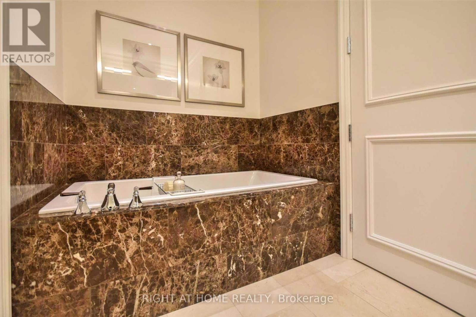 3503 - 311 Bay Street, Toronto, Ontario  M5H 4G5 - Photo 11 - C13002752