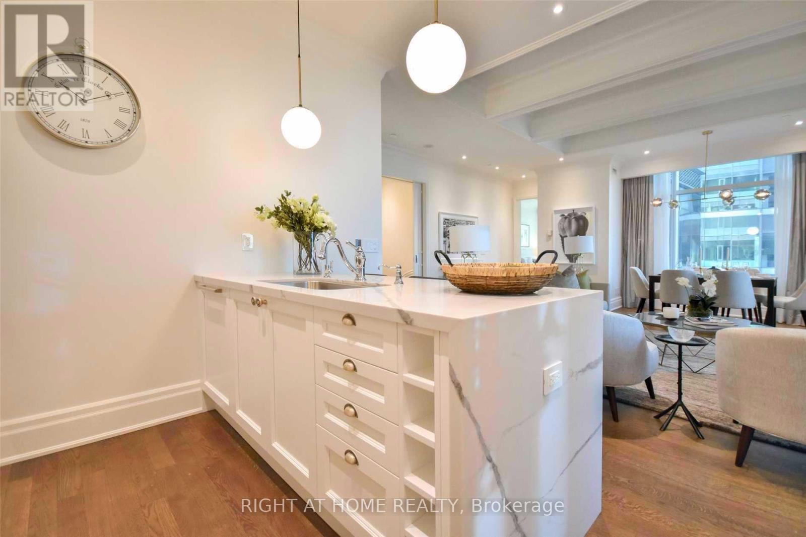 3503 - 311 Bay Street, Toronto, Ontario  M5H 4G5 - Photo 3 - C13002752