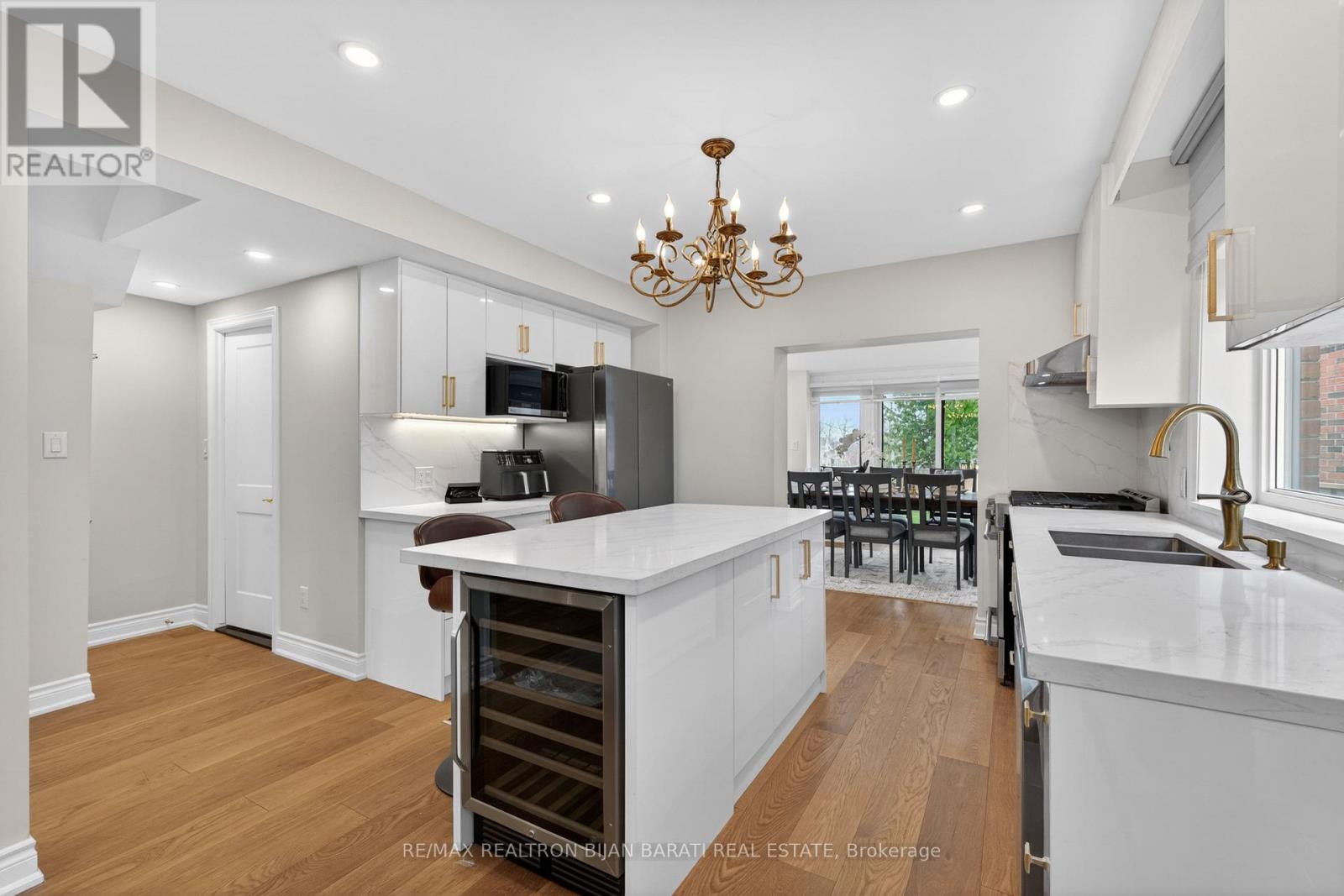 1 Wanless Crescent, Toronto, Ontario  M4N 3B6 - Photo 15 - C13002834