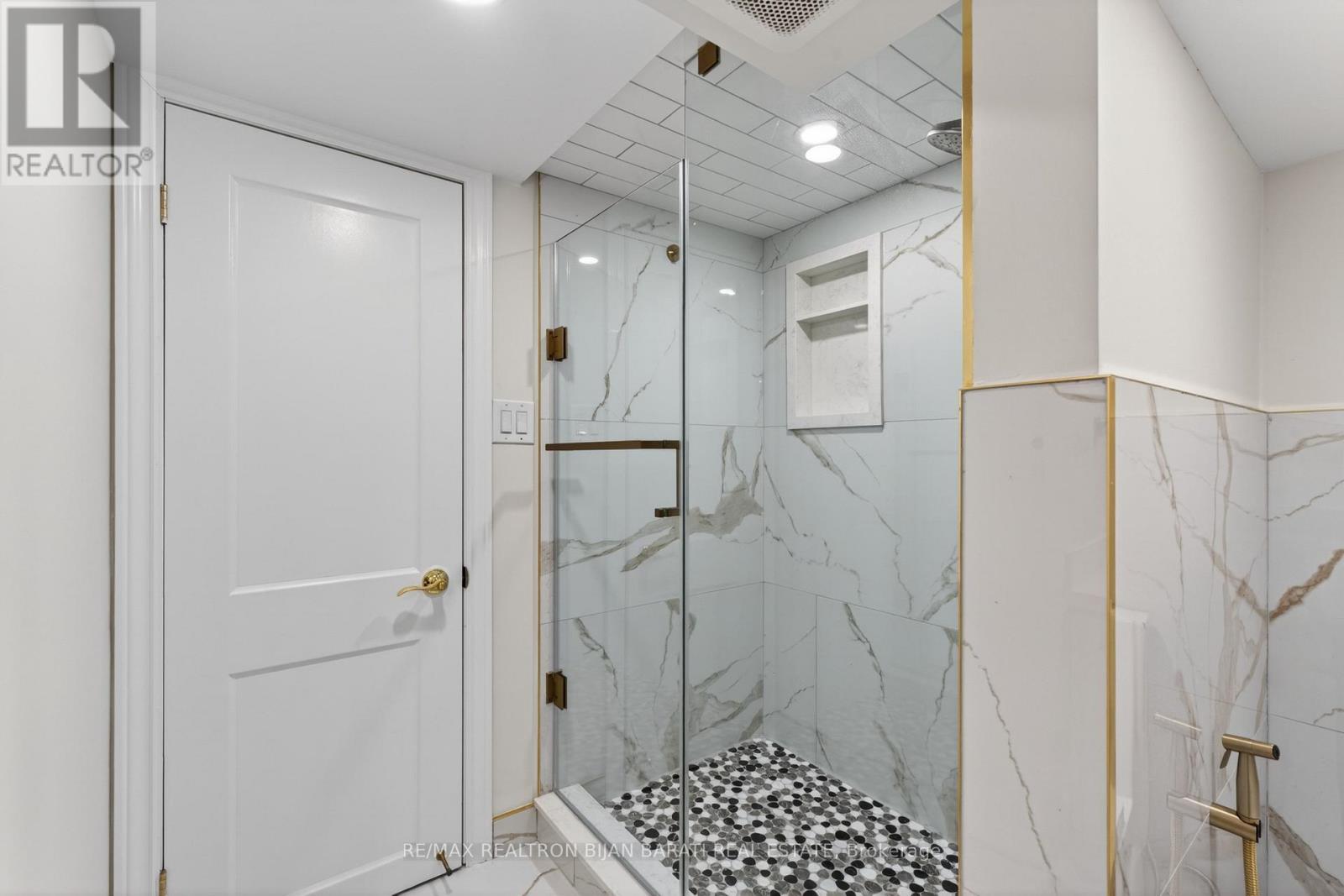 1 Wanless Crescent, Toronto, Ontario  M4N 3B6 - Photo 39 - C13002834