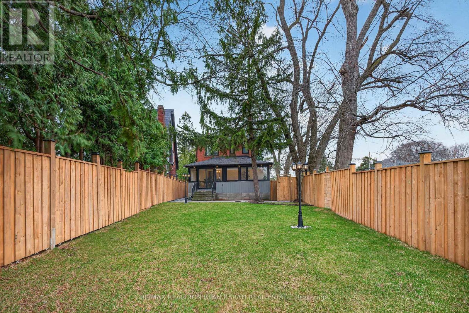 1 Wanless Crescent, Toronto, Ontario  M4N 3B6 - Photo 42 - C13002834