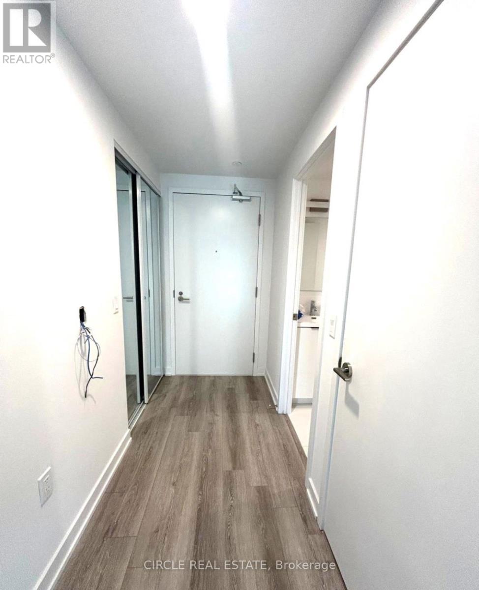 1016 - 121 St Patrick Street, Toronto (Kensington-Chinatown), Ontario  M5T 0B8 - Photo 2 - C12998466