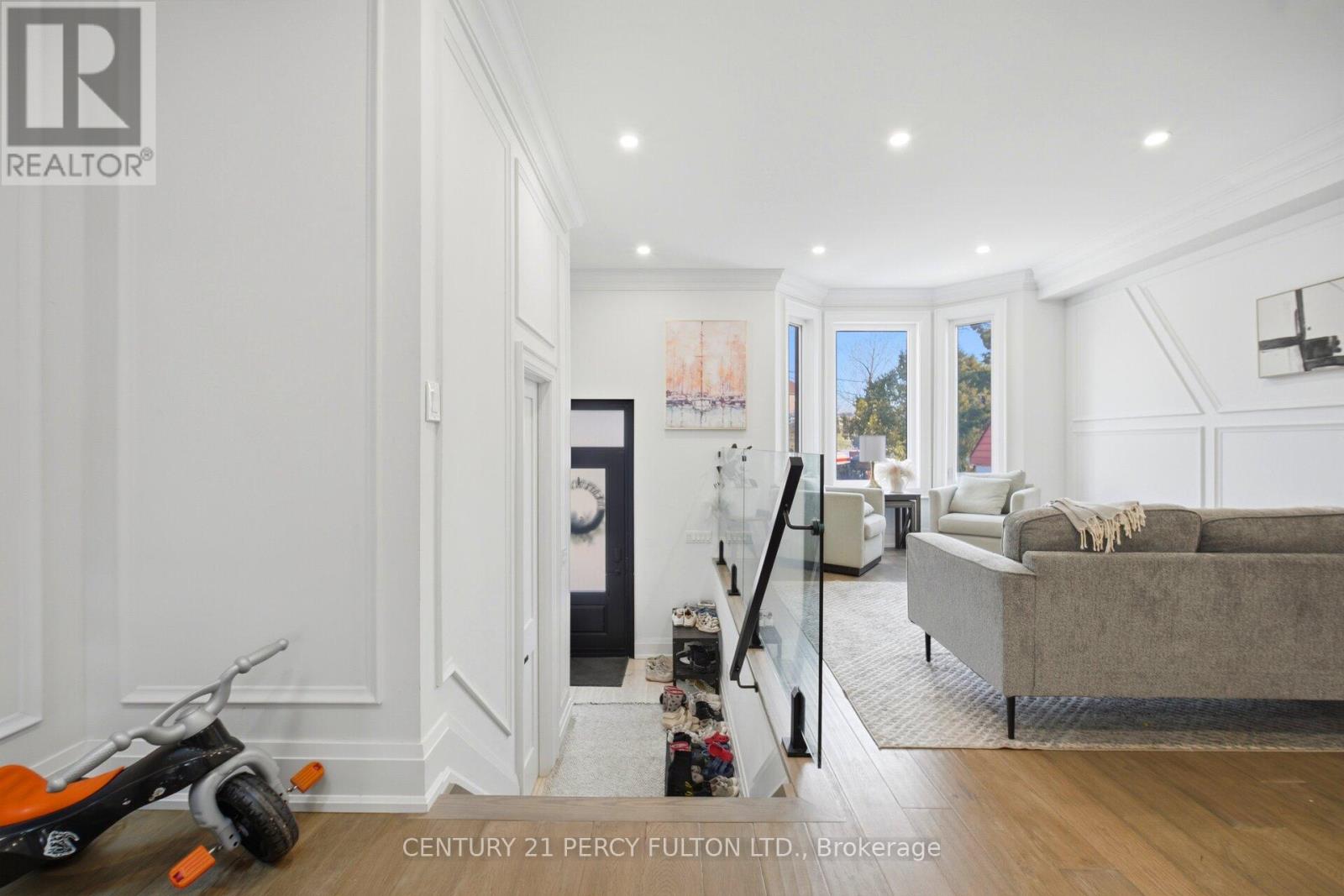 195 Danforth Road, Toronto, Ontario  M1L 3X1 - Photo 6 - E13002712