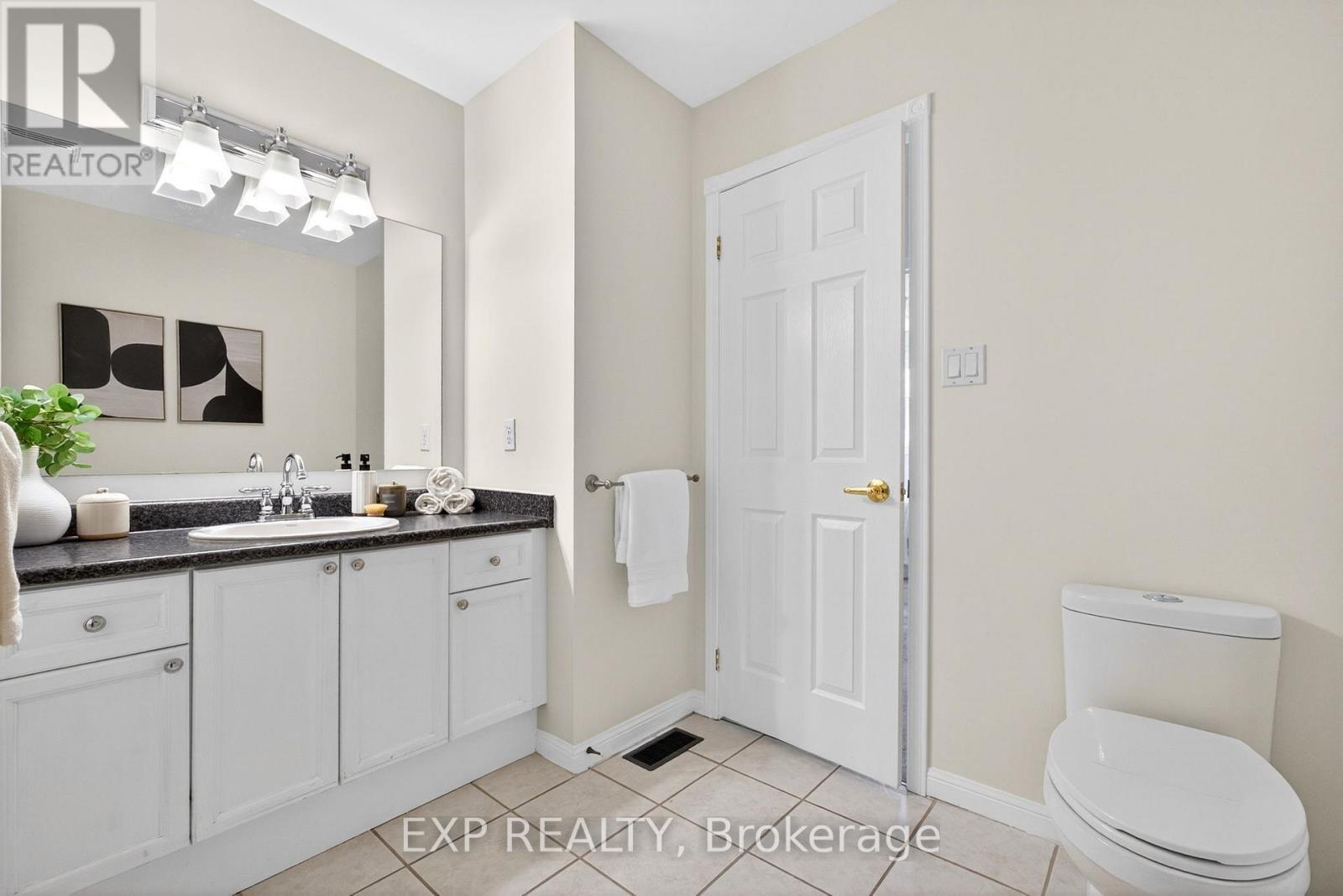 808 Greystone Court E, Oshawa, Ontario  L1K 2V1 - Photo 37 - E13002742